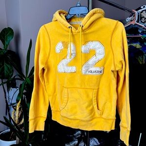 Yellow Hollister sweatshirt